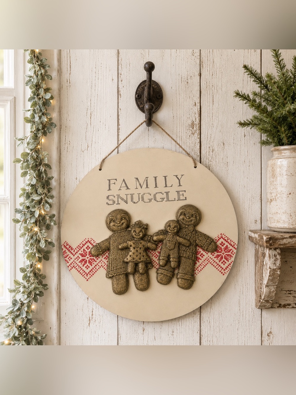 Family Snuggle Holiday Wall Decor